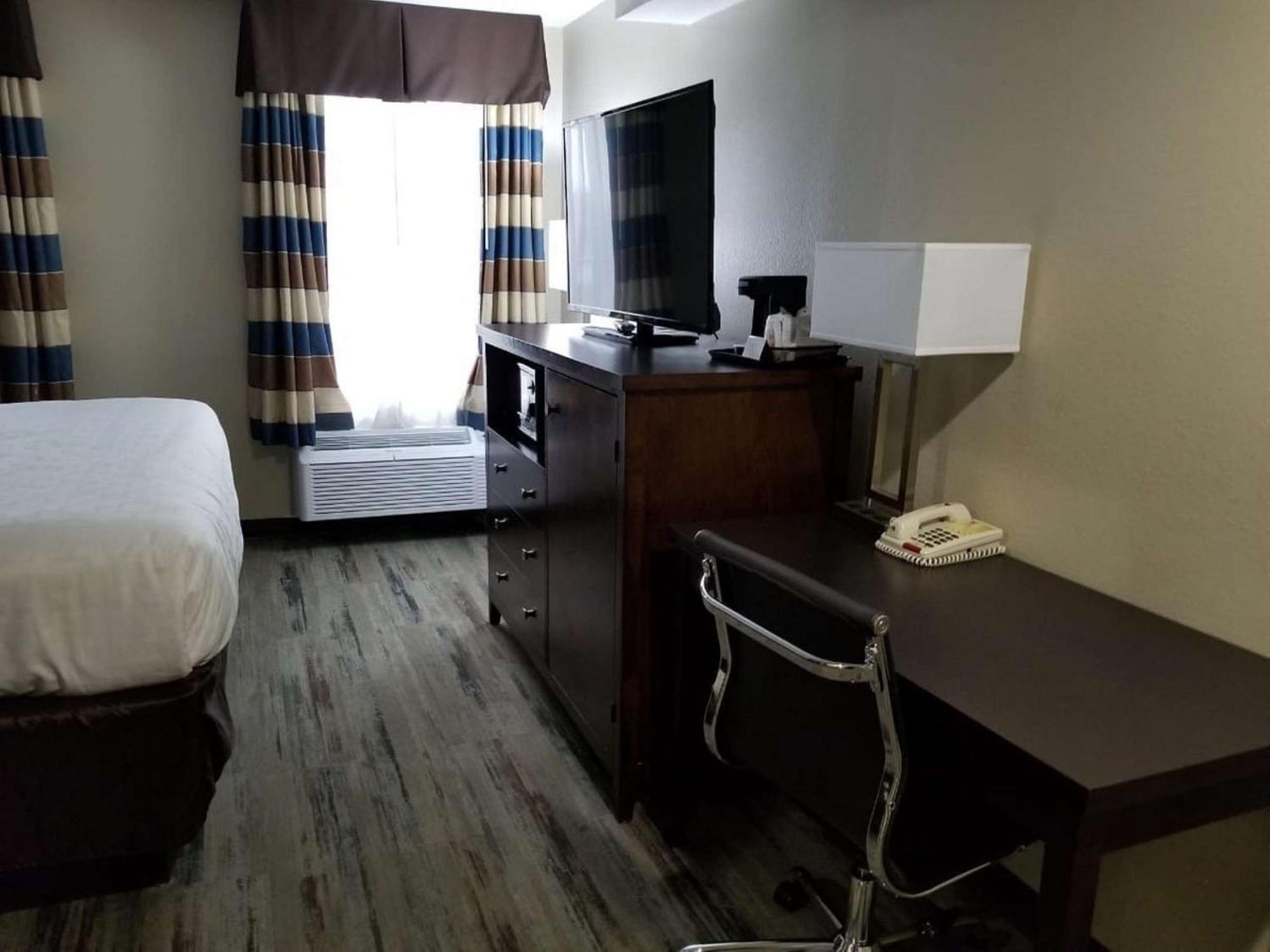 Surestay Plus By Best Western Corydon Екстериор снимка