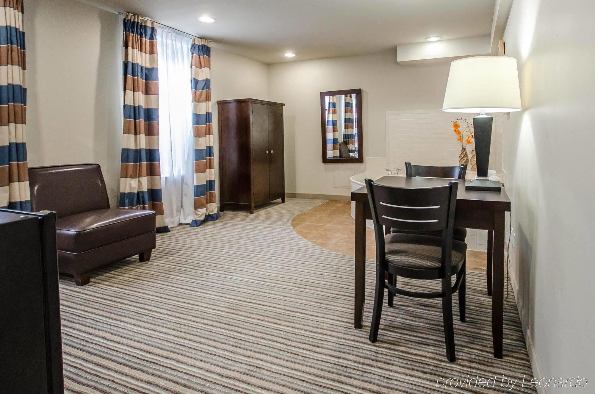 Surestay Plus By Best Western Corydon Екстериор снимка